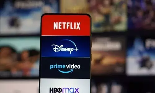 ‘നിയമവിരുദ്ധ ഉള്ളടക്കം പാടില്ല, മുതിർന്നവർക്കുള്ളത് കുട്ടികൾക്ക് ലഭിക്കരുത്’; ഒ.ടി.ടി പ്ലാറ്റ്ഫോമുകള്‍ക്ക് മുന്നറിയിപ്പുമായി കേന്ദ്രം