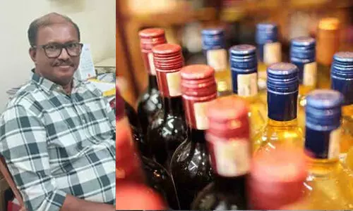 ബസ് റൂട്ട് പെർമിറ്റ് മാറ്റാൻ കൈക്കൂലിയായി മദ്യവും പണവും: എറണാകുളം ആർ.ടി.ഒക്ക് സസ്പെൻഷൻ