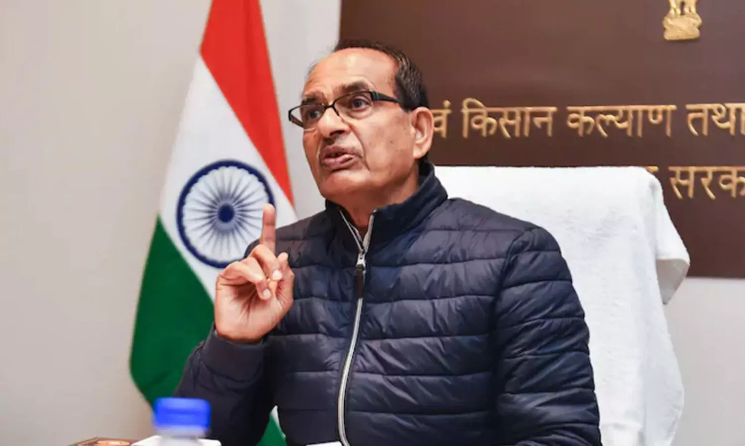 യാത്രക്കാരെ വഞ്ചിക്കുന്നു; എയർ ഇന്ത്യക്കെതിരെ രൂക്ഷവിമർശനവുമായി കേന്ദ്രമന്ത്രി