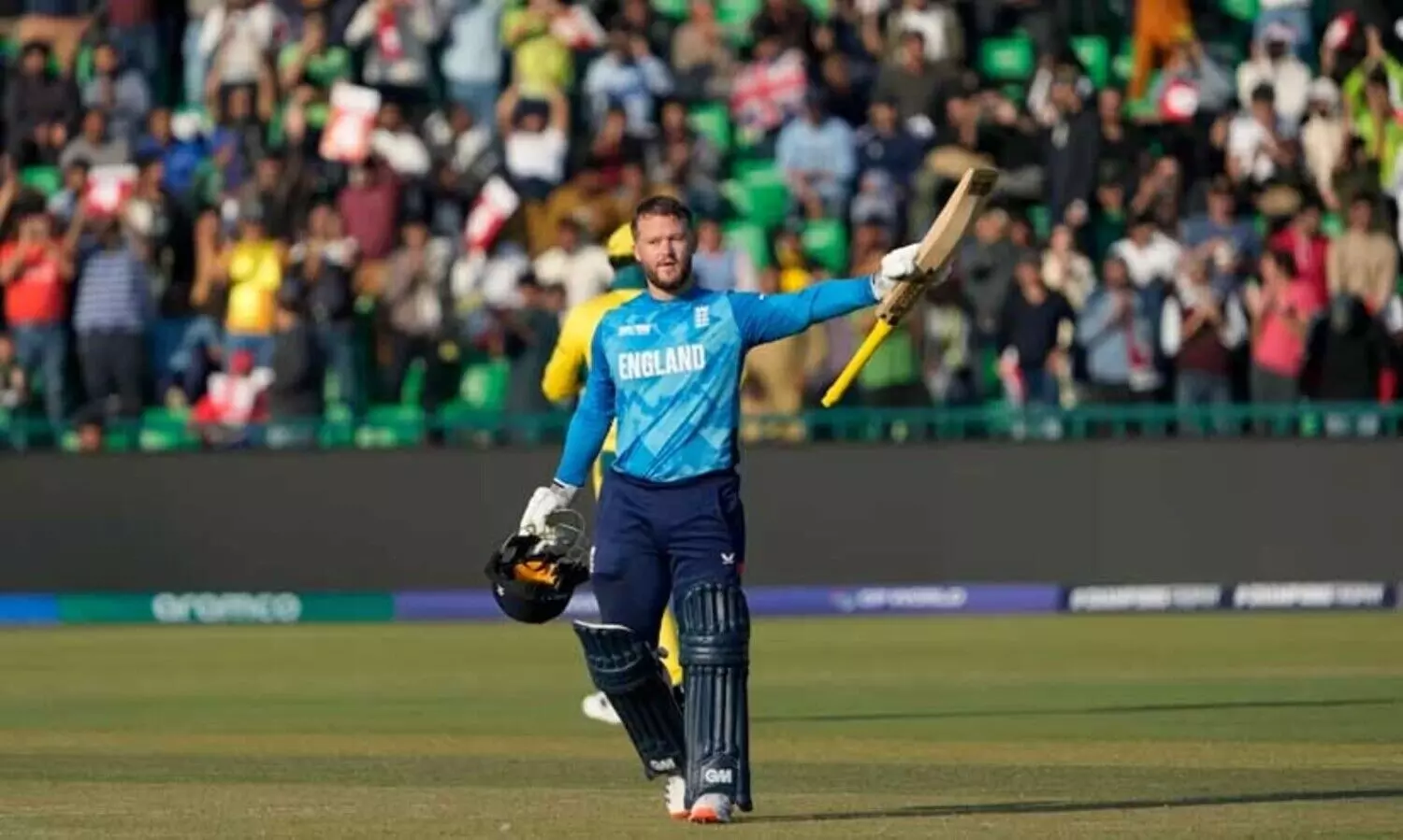 ബെൻ ഡക്കറ്റ് 143 പന്തിൽ 165, റെക്കോഡ്; ആസ്ട്രേലിയക്കെതിരെ ഇംഗ്ലണ്ടിന് കൂറ്റൻ സ്കോർ