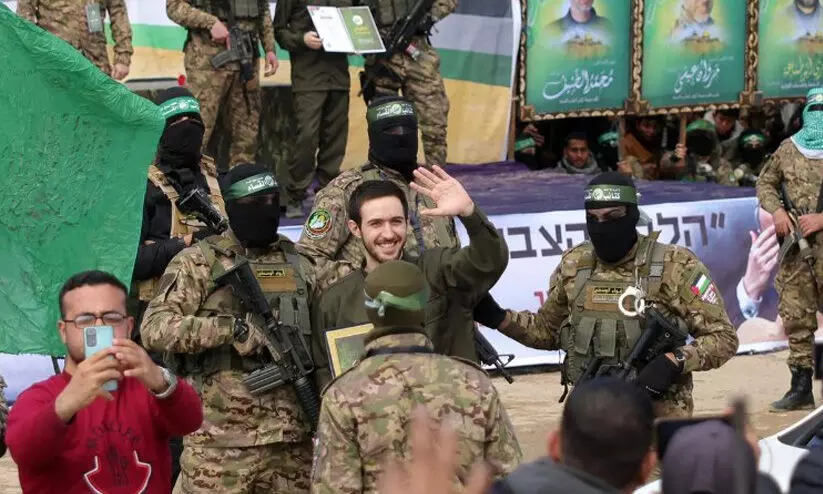 captive 98789 captive 98789