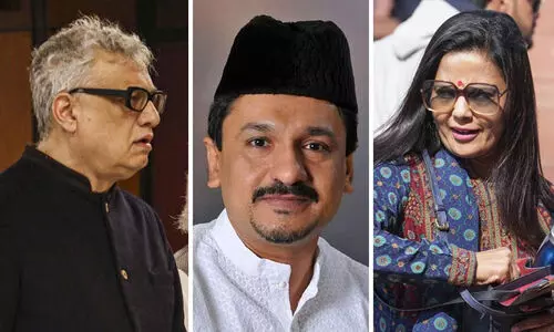 പാണക്കാട് സാദിഖ് അലി ശിഹാബ് തങ്ങളുമായി ചർച്ച നടത്തി തൃണമൂൽ കോൺഗ്രസ് നേതാക്കളായ ഡെറക് ഒബ്രയാനും മഹുവ മൊയ്ത്രയും