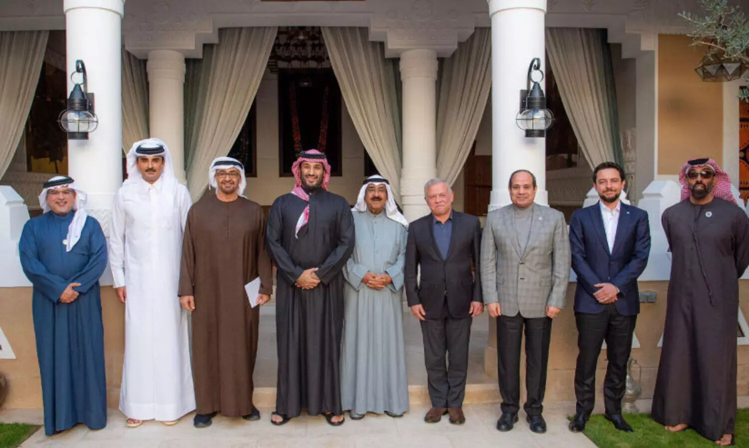 ഗ​സ്സ പു​ന​ർ​നി​ർ​മാ​ണം; സൗ​ദി​യി​ൽ ചേ​ർ​ന്ന അ​റ​ബ് നേ​താ​ക്ക​ളു​ടെ യോ​ഗ​ത്തി​ൽ പ​ങ്കെ​ടു​ത്ത് കി​രീ​ടാ​വ​കാ​ശി