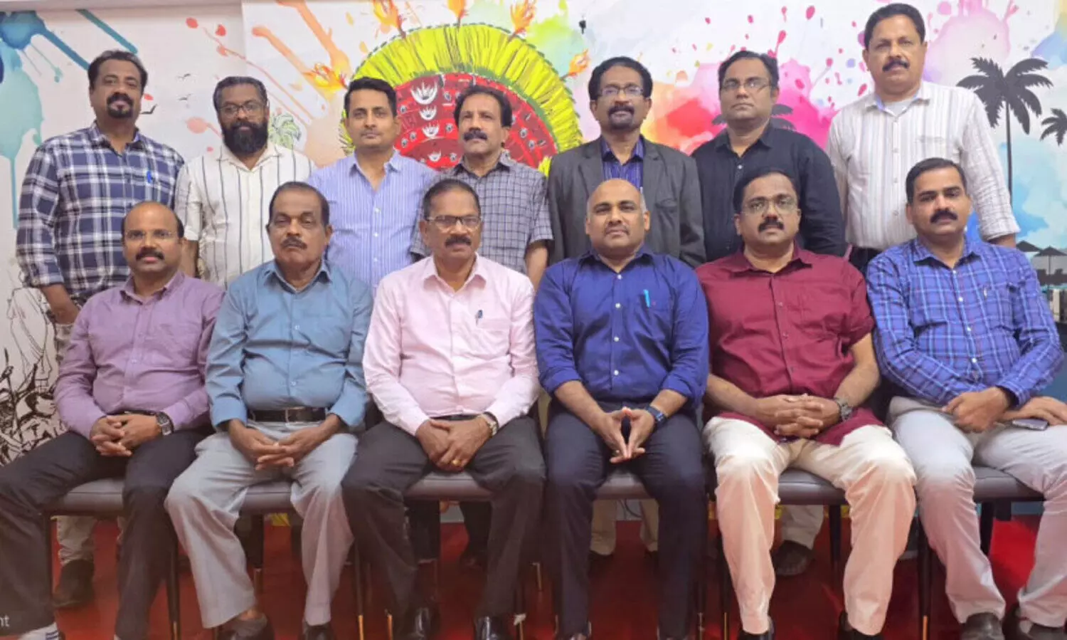 ക​ണ്ണൂ​ർ സ​ർ​ഗ​വേ​ദി എ​ക്സി​ക്യൂ​ട്ടി​വ് ആ​ൻ​ഡ് കോ​ർ ക​മ്മി​റ്റി അം​ഗ​ങ്ങ​ൾ അ​ധി​കാ​ര​മേ​റ്റു