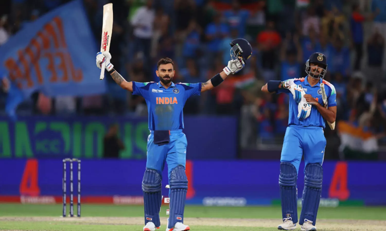 ഫോറടിച്ച് കോഹ്ലിക്ക് സെഞ്ച്വറി, ഇന്ത്യക്ക് ആറു വിക്കറ്റ് ജയവും; പാകിസ്താന്‍റെ സെമി പ്രതീക്ഷകൾക്ക് തിരിച്ചടി