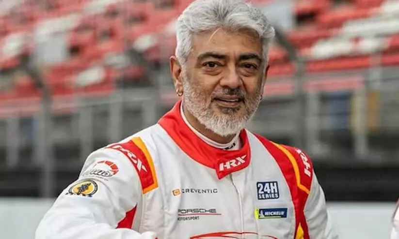 നടൻ അജിത്തിന്റെ കാർ വീണ്ടും അപകടത്തിൽപ്പെട്ടു; താരം രക്ഷപ്പെട്ടത് തലനാരിഴക്ക് -വിഡിയോ