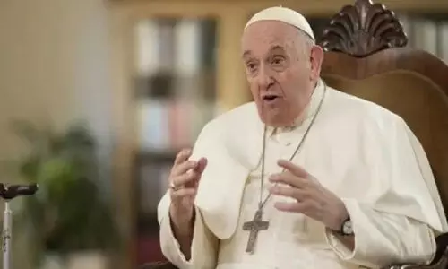 ഫ്രാൻസിസ് മാർപാപ്പയുടെ നില ഗുരുതരമായി തുടരുന്നു; സെപ്സിസ് ഭീഷണിയുണ്ടെന്ന് ഡോക്ടർമാർ