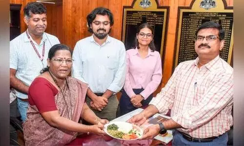 ആ​രോ​ഗ്യ​ക​ര​മാ​യ ഭ​ക്ഷ​ണ​ശീ​ലം വ​ള​ര്‍ത്താ​ൻ ‘ഹെ​ല്‍ത്തി പ്ലേ​റ്റു’​മാ​യി ഭ​ര​ണ​കൂ​ടം