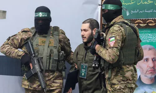 ഫലസ്തീൻ തടവുകാരെ മോചിപ്പിക്കാത്ത നടപടി; ഗസ്സ വെടിനിർത്തൽ കരാറിന്റെ ഗുരുതര ലംഘനമെന്ന് ഹമാസ്