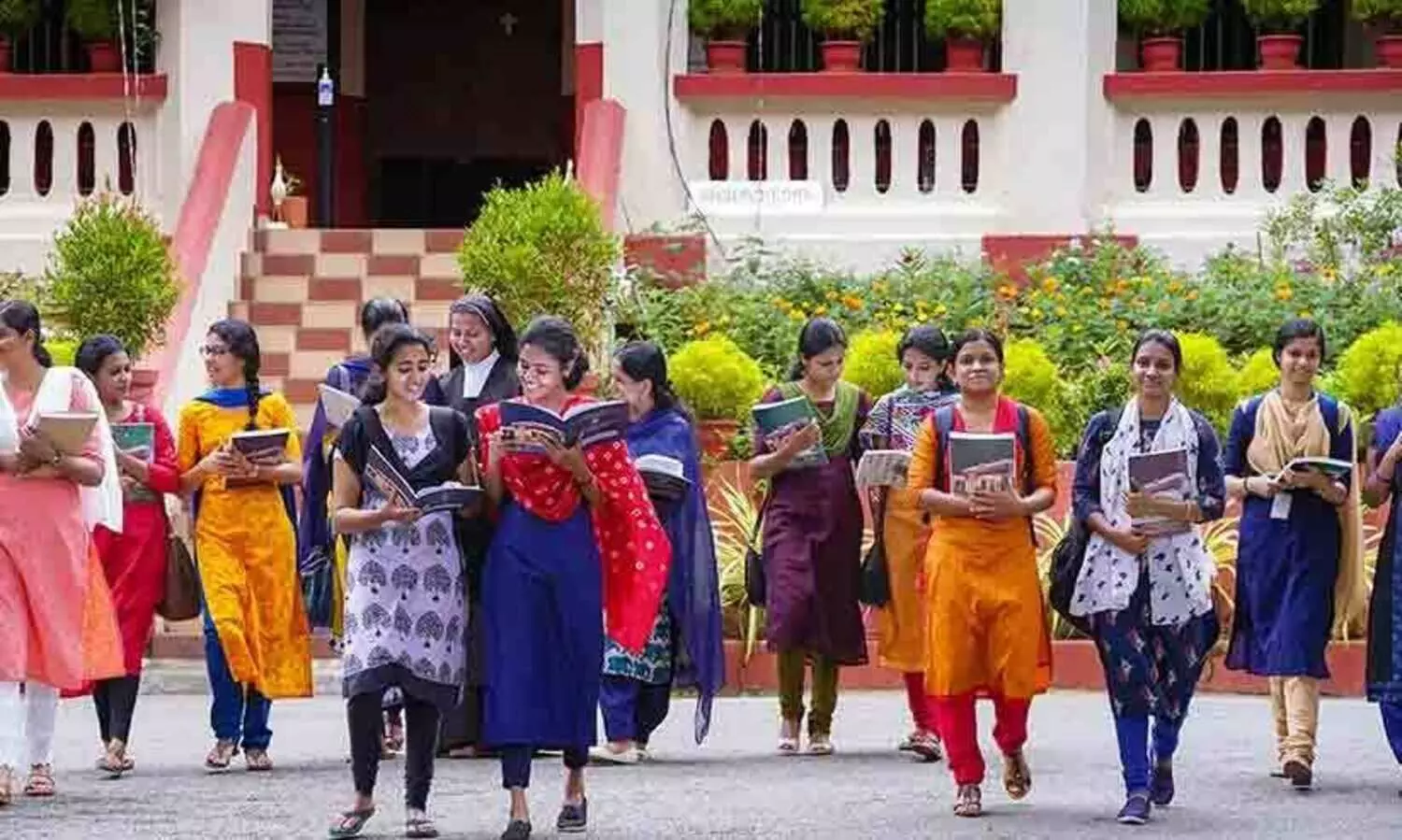 വരുന്നത് മൂന്നു തരം ബി.എഡ് കോഴ്സുകൾ; പ്രവേശനത്തിന് എൻട്രൻസ് കടമ്പയും കടക്കണം