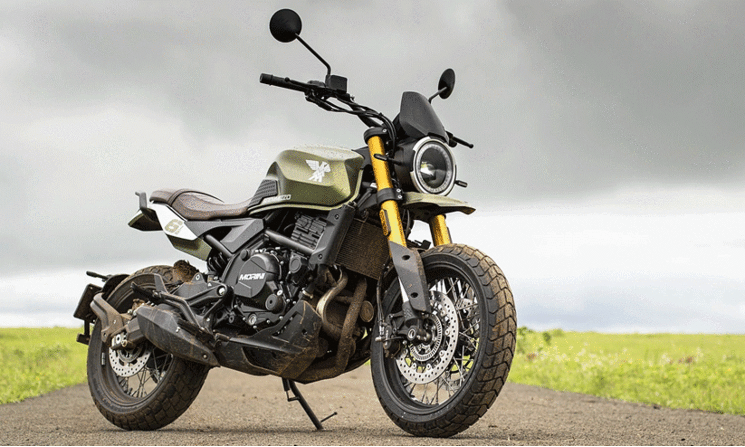 വമ്പൻ വിലക്കിഴിവ്; ഒറ്റയടിക്ക് വെട്ടിക്കുറച്ചത് രണ്ട് ലക്ഷം രൂപ