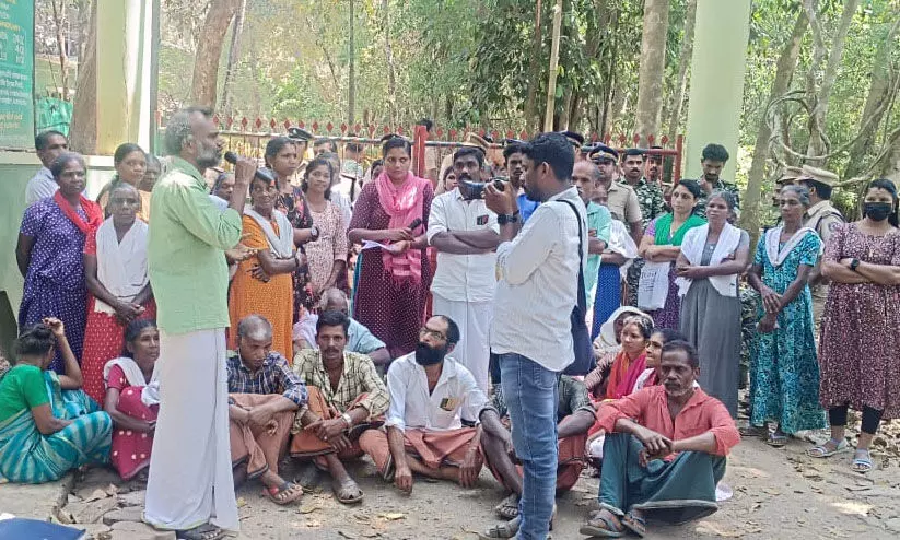 ആറളം ഫാമിലേത് കടുത്ത മനുഷ്യാവകാശ ലംഘനം- ശ്രീരാമൻ കൊയ്യോൻ ആറളം ഫാമിലേത് കടുത്ത മനുഷ്യാവകാശ ലംഘനം- ശ്രീരാമൻ കൊയ്യോൻ