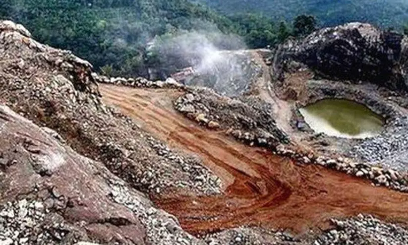 ഇടുക്കി താലൂക്കിൽ മൂന്നിടത്ത് അനധികൃത പാറഖനനം കണ്ടെത്തി