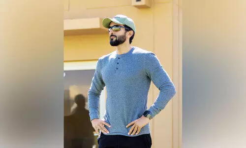 എ​ൻ​ഡു​റ​ൻ​സ് റൈ​ഡ് ഫെ​സ്റ്റി​വ​ലി​ൽ വീ​ക്ഷി​ക്കാ​നെ​ത്തി ശൈ​ഖ് നാ​സ​ർ