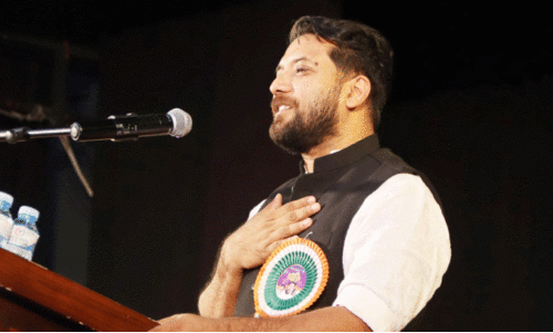 പ്രവാസി വിഷയങ്ങളിൽ ശക്തമായി ഇടപെടും-ഷാഫി പറമ്പിൽ എം.പി പ്രവാസി വിഷയങ്ങളിൽ ശക്തമായി ഇടപെടും-ഷാഫി പറമ്പിൽ എം.പി