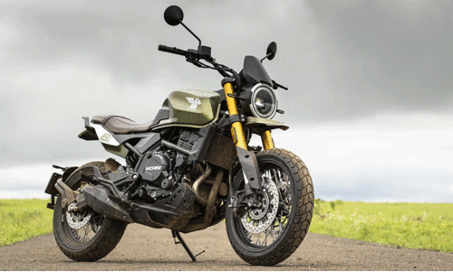 വമ്പൻ വിലക്കിഴിവ്; ഒറ്റയടിക്ക് വെട്ടിക്കുറച്ചത് രണ്ട് ലക്ഷം രൂപ