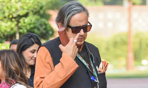 വ്യക്തിപരമായ അഭിപ്രായം പറയാനുള്ള സമയമല്ല; ശശി തരൂരിന് എ.ഐ.സി.സിയുടെ താക്കീത്