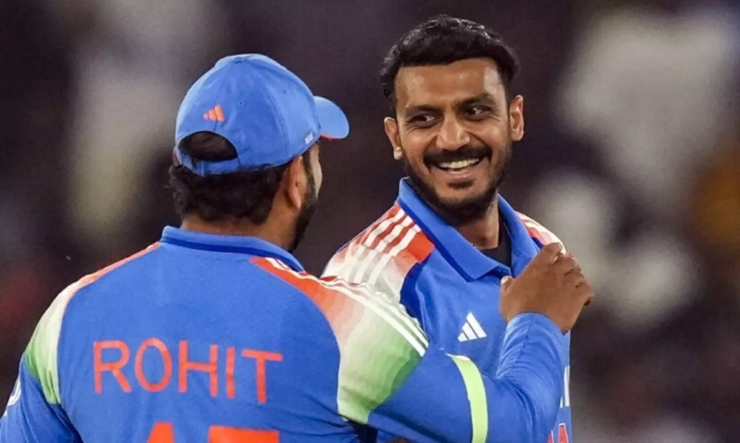 ‘ക്യാച്ച് കൈവിട്ടതിന് രോഹിത് ഡിന്നർ വാങ്ങിത്തന്നോ?’; മറുപടിയുമായി അക്സർ പട്ടേൽ