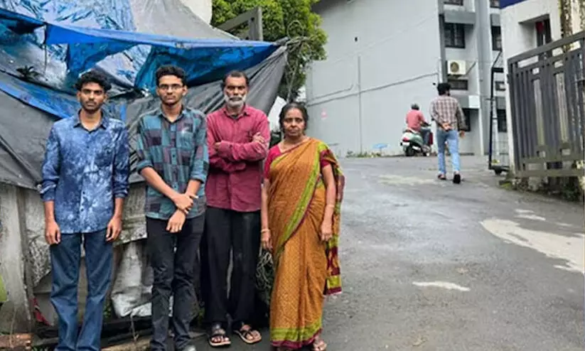 കാഞ്ഞിരത്തിനാല്‍ ഭൂമി പ്രശ്‌നം: വനം വകുപ്പ് തടസ്സം തുടരുന്നുവെന്ന് ആരോപണം