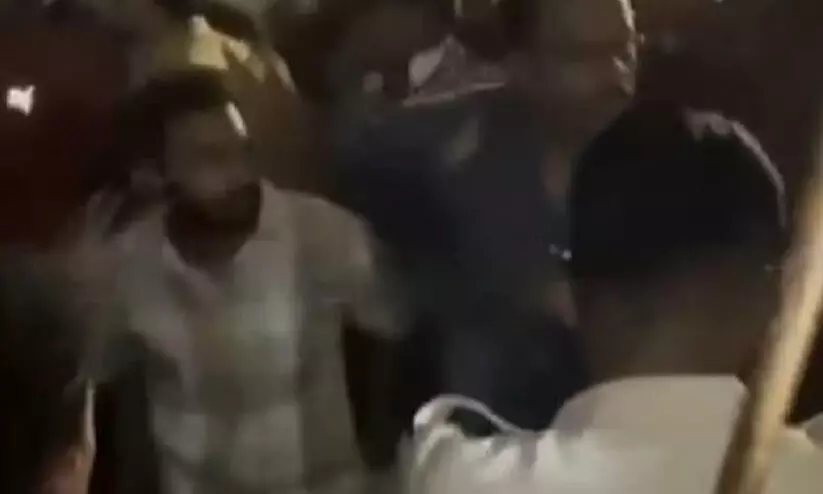 ഇന്റർസോൺ കലോത്സവത്തിലും സംഘർഷം: എട്ട് വിദ്യാർഥികൾക്കും രണ്ടു പൊലീസുകാർക്കും പരിക്ക് ഇന്റർസോൺ കലോത്സവത്തിലും സംഘർഷം: എട്ട് വിദ്യാർഥികൾക്കും രണ്ടു പൊലീസുകാർക്കും പരിക്ക്