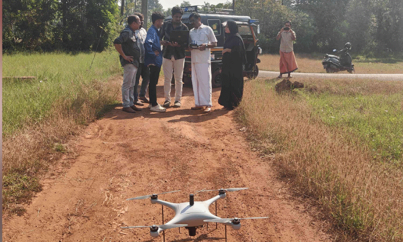 കാ​ഞ്ഞ​ങ്ങാ​ട് ന​ഗ​ര​സ​ഭ​ക്ക് മാ​സ്റ്റ​ർ പ്ലാ​ൻ; ഡ്രോ​ൺ സ​ർ​വേ തു​ട​ങ്ങി