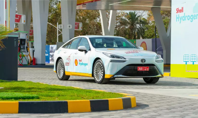 മുവാസലാത്ത് 15 ഹൈഡ്രജൻ വാഹനങ്ങൾ പുറത്തിറക്കി മുവാസലാത്ത് 15 ഹൈഡ്രജൻ വാഹനങ്ങൾ പുറത്തിറക്കി