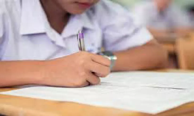 എ​സ്.​എ​സ്.​എ​ൽ.​സി; പ​രീ​ക്ഷ​യെ​ഴു​തു​ന്ന​ത് 9925 കു​ട്ടി​ക​ൾ