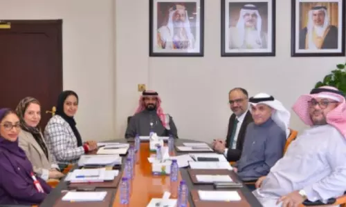 തൊ​ഴി​ൽ മേ​ഖ​ല​യി​ൽ സ്ത്രീ​ക​ൾ​ക്ക് ന​ൽ​കേ​ണ്ട തു​ല്യ​ത​ക​ളെ​ക്കു​റി​ച്ച് അ​വ​ലോ​ക​ന​യോ​ഗം ന​ട​ത്തി