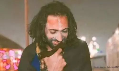 പ്രവചനങ്ങളിൽ വിശ്വസിക്കരുത്, ബുദ്ധി ഉപയോഗിക്കു; പാകിസ്താൻ ജയം പ്രവചിച്ച് എയറിലായ ഐ.ഐ.ടി ബാബ