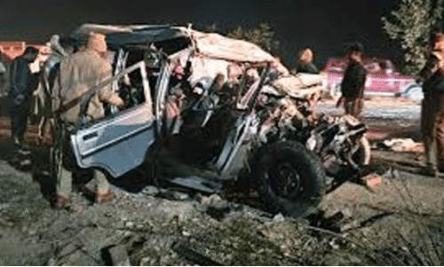 പ്ര​യാ​ഗ് രാ​ജി​ൽ​നി​ന്ന് മ​ട​ങ്ങി​യ ആ​റ് ക​ർ​ണാ​ട​ക സ്വ​ദേ​ശി​ക​ള്‍ വാ​ഹ​നാ​പ​ക​ട​ത്തി​ൽ മ​രി​ച്ചു