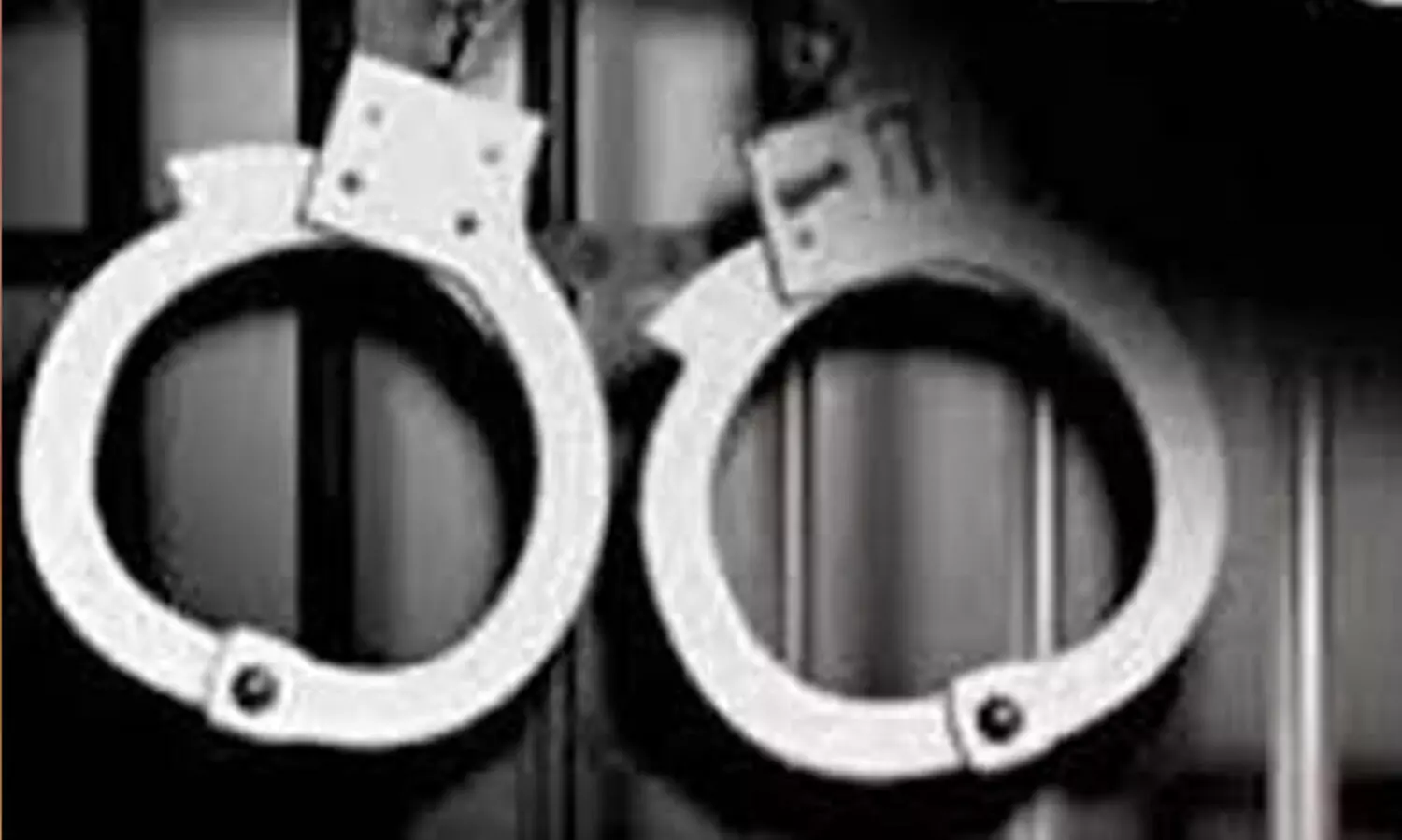 മ​യ​ക്കു​മ​രു​ന്നുമായി ര​ണ്ടു​പേ​ർ അ​റ​സ്റ്റി​ൽ