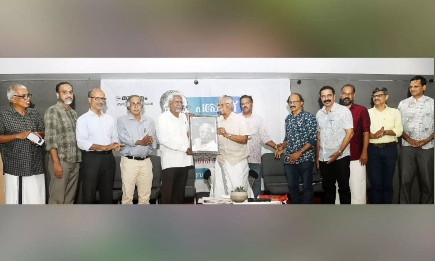 എഴുത്തിന്റെ ഏഴര പതിറ്റാണ്ട്... കഥയും കഥാപാത്രങ്ങളും ഓർത്തെടുത്ത് നാട്