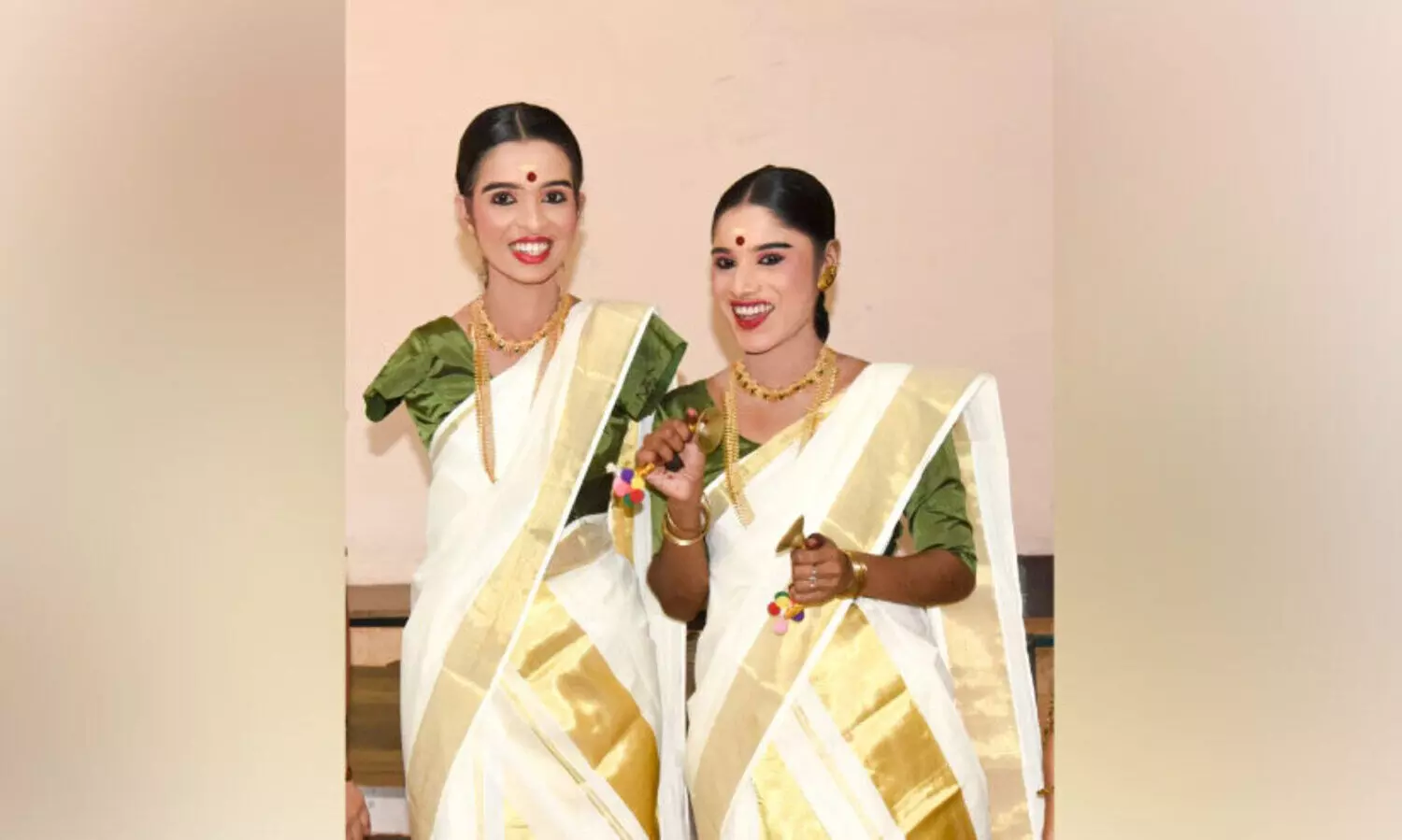 ഇ​ന്‍റ​ർ​സോ​ൺ കലോത്സവം മ​ങ്ക​മാ​രു​ടെ മാ​ലാ​ഖ​യാ​യി ദേ​വി​ക