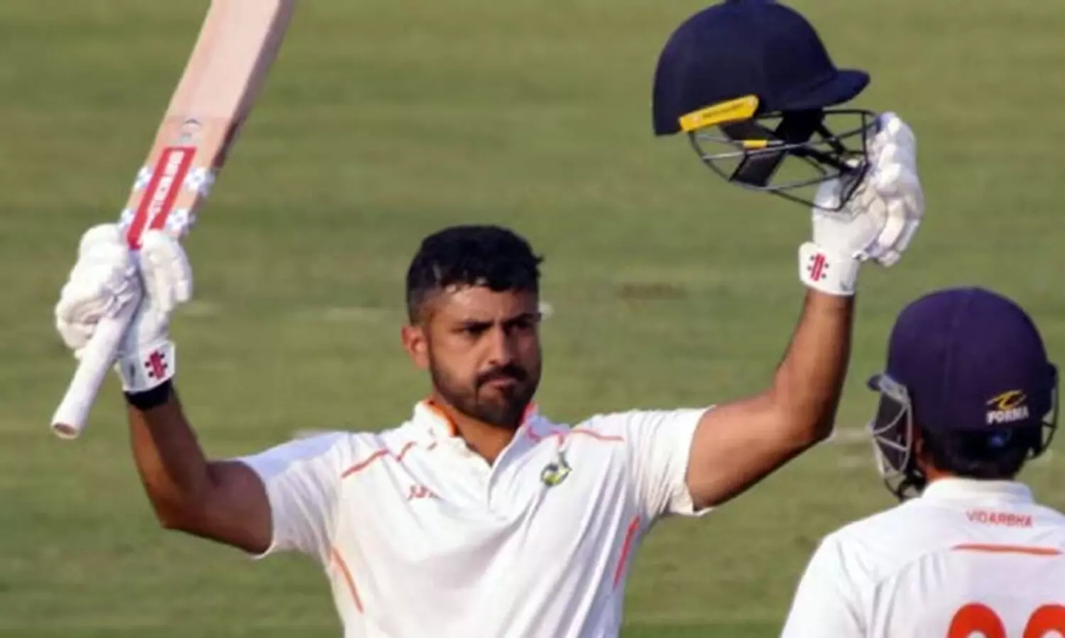 രഞ്ജി ഫൈനലിനിടെ കരുണിന് കിടിലൻ നേട്ടം! ആഭ്യന്തര ക്രിക്കറ്റിൽ നിലവിൽ മികച്ചവൻ