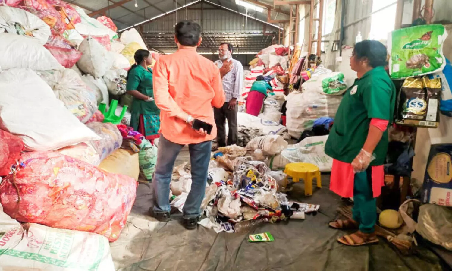 മാ​ലി​ന്യ​സം​ഭ​ര​ണ കേ​ന്ദ്ര​ങ്ങ​ളി​ലെ തീ​പി​ടി​ത്തം ഒ​ഴി​വാ​ക്കാ​ൻ ന​ട​പ​ടി​യു​മാ​യി ക്ലീ​ൻ കേ​ര​ള ക​മ്പ​നി