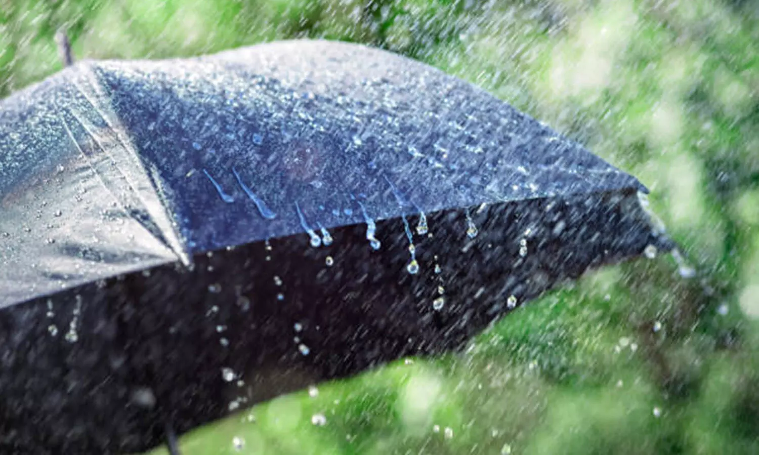 ഉഷ്ണതരംഗ മുന്നറിയിപ്പ് പിൻവലിച്ചു; കൊടുംചൂടിന് ആശ്വാസമായി വെള്ളിയാഴ്ച വേനൽ മഴയെത്തും