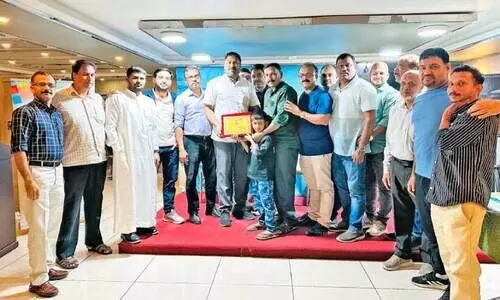 ന​സീ​ർ മ​ധു​വാ​യി​ക്ക് കൊ​ണ്ടോ​ട്ടി സെ​ന്റ​ർ ജി​ദ്ദ സ്വീ​ക​ര​ണം