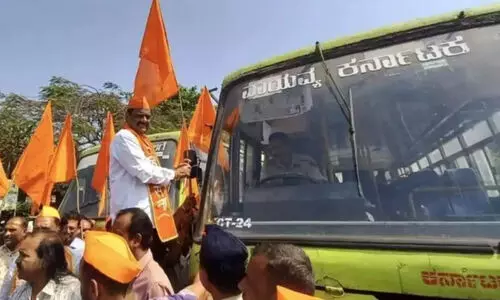 ഭാ​ഷാ​പ്ര​ശ്നം; ബ​സ് ക​ണ്ട​ക്ട​ർ​ക്കെ​തി​രാ​യ പോ​ക്സോ കേ​സ് പി​ൻ​വ​ലി​ക്കു​മെ​ന്ന് ര​ക്ഷി​താ​ക്ക​ൾ