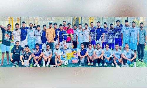 ബ്ര​ദേ​ഴ്സ് എ​ഫ്.​സി ഫു​ട്ബാ​ൾ ടൂ​ർ​ണ​മെ​ന്റ് മാ​ക്സ് കെ​യ​ർ എ​ഫ്.​സി ജേ​താ​ക്ക​ൾ