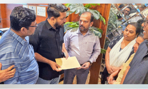 പ​ലി​ശ ചൂ​ഷ​ണ​ങ്ങ​ൾ​ക്കെ​തി​രെ ഇ​ട​പെ​ടും - ഷാ​ഫി പ​റ​മ്പി​ൽ എം.​പി