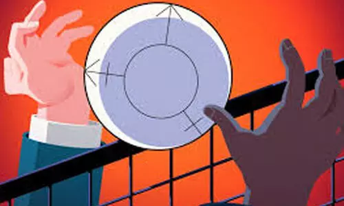 ല​ഹ​രി​ക്കെ​തി​രെ വോ​ളി​ബാ​ൾ ല​ഹ​രി