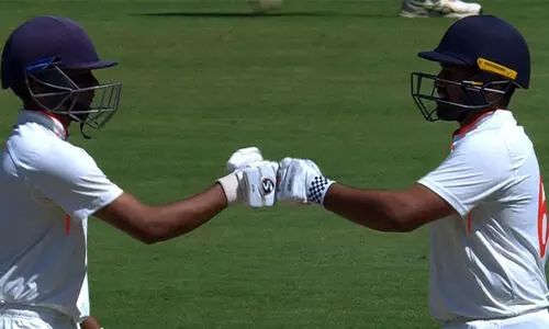 സെഞ്ച്വറി തികച്ച് മലെവർ; നാലാം വിക്കറ്റിൽ വമ്പൻ കൂട്ടുക്കെട്ട്! കേരളം പതറുന്നു