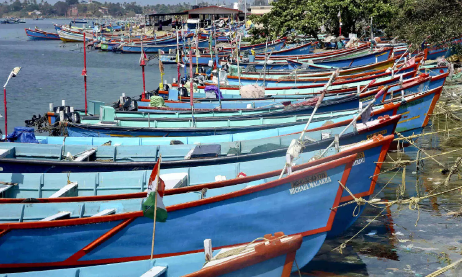 തീ​രദേശ ഹർത്താൽ പൂർണം; അതിജീവനത്തിനായി പോരാടുമെന്ന്​ മത്സ്യത്തൊഴിലാളികൾ