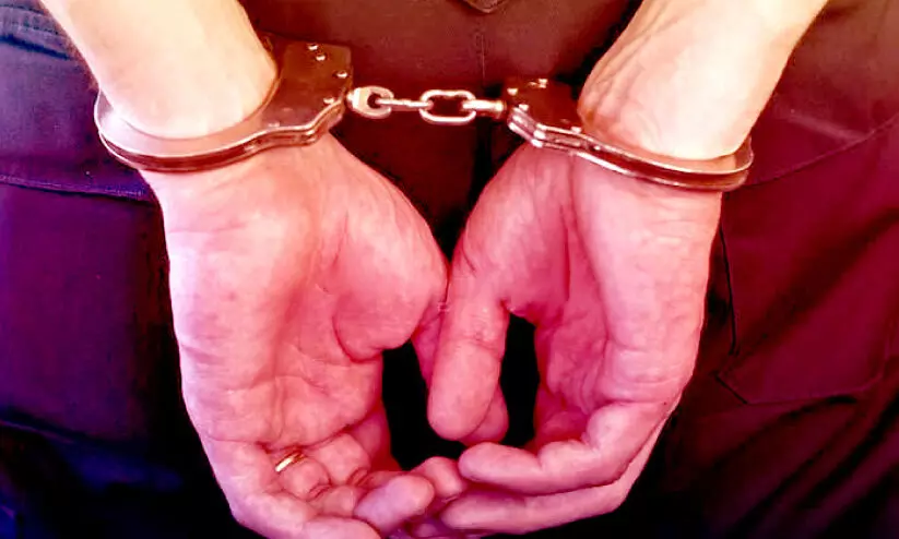 കുറ്റവാളികളായ നേതാക്കളെ ആജീവനാന്തം വിലക്കേണ്ട -കേന്ദ്രം കുറ്റവാളികളായ നേതാക്കളെ ആജീവനാന്തം വിലക്കേണ്ട -കേന്ദ്രം