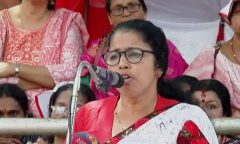 സമരവുമായി മുന്നോട്ടുപോയാൽ ജോലി പോകും; ആശ വർക്കർമാർക്കെതിരെ ഭീഷണിയുമായി സി.ഐ.ടി.യു വനിതാ നേതാവ്