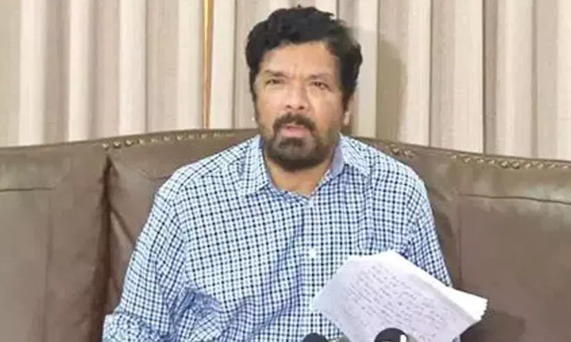 വിവാദ പരാമർശം; തെലുങ്ക് നടൻ പോസാനി കൃഷ്ണ മുരളി അറസ്റ്റിൽ വിവാദ പരാമർശം; തെലുങ്ക് നടൻ പോസാനി കൃഷ്ണ മുരളി അറസ്റ്റിൽ