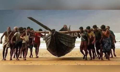 അതിജീവിക്കുമോ തീരജനത