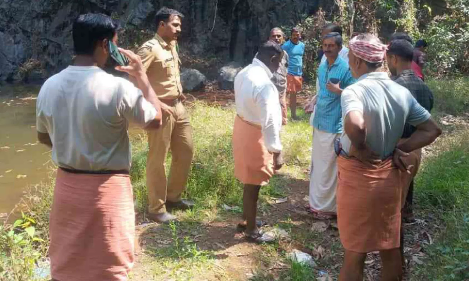 ക​മ്മാ​ട​ത്തു​പാ​റ​യി​ൽ പുലി ഭീതി