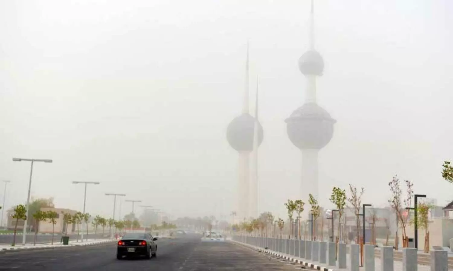 ക​ന​ത്ത ത​ണു​പ്പ് തു​ട​രും; മ​ഴ​ക്ക് സാ​ധ്യ​ത