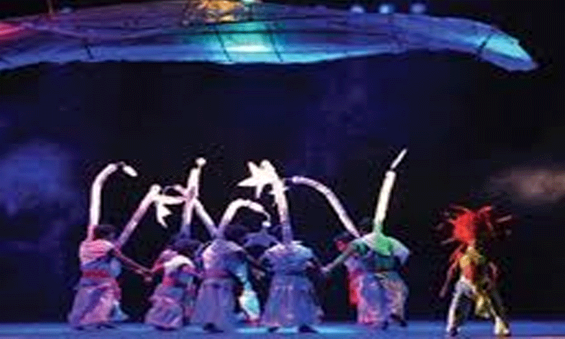 കേ​ര​ള​ത്തി​ലെ പു​രോ​ഗ​മ​ന​വാ​ദി​ക​ൾ പു​റ​മേ മാ​ർ​ക്സി​നെ​യും അ​ക​മേ പൂ​ന്താ​ന​ത്തെ​യും പേ​റു​ന്ന​വ​ർ -ഡോ. ​ശ്യാം​കു​മാ​ർ